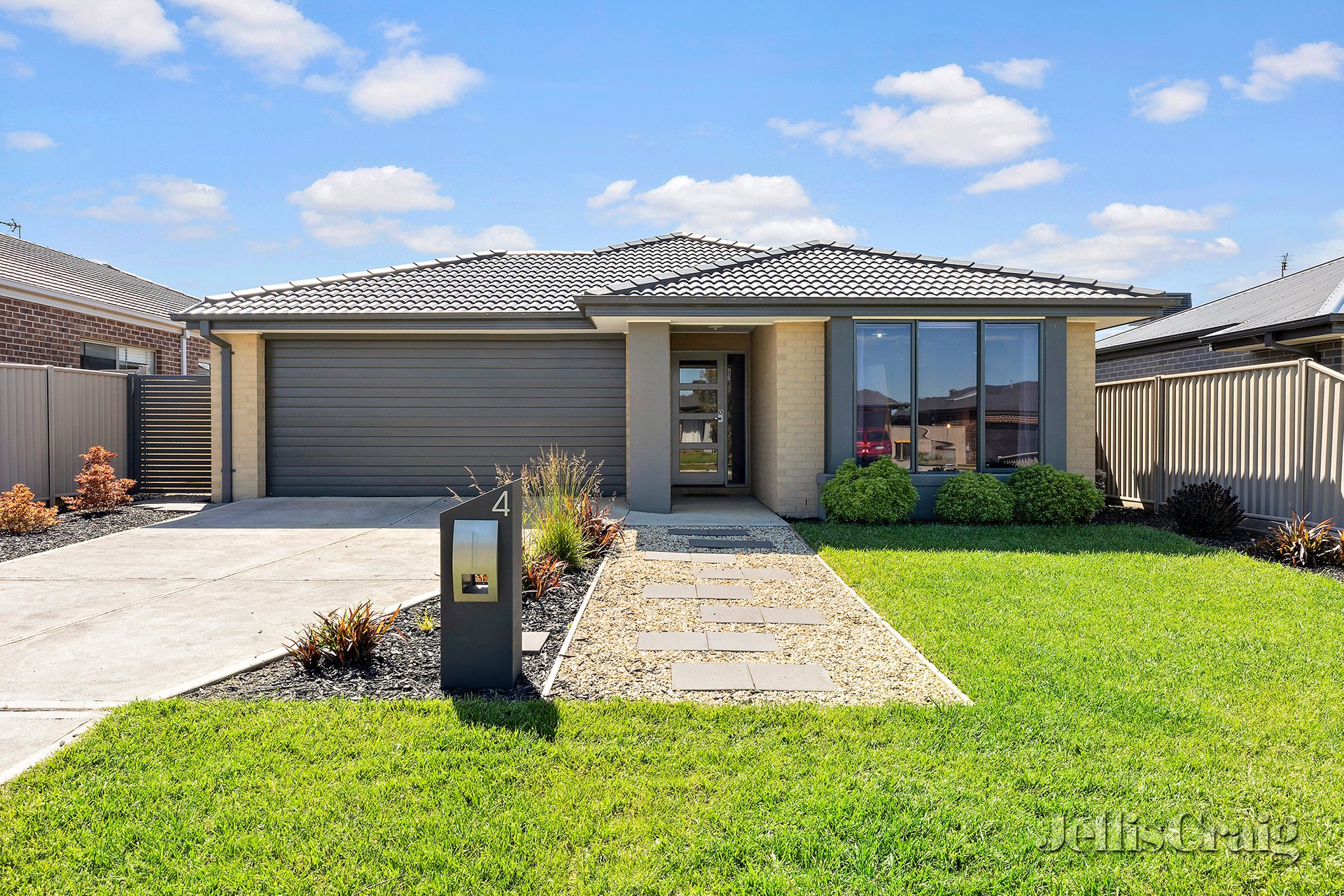 4 Anneke Way, Winter Valley image 1