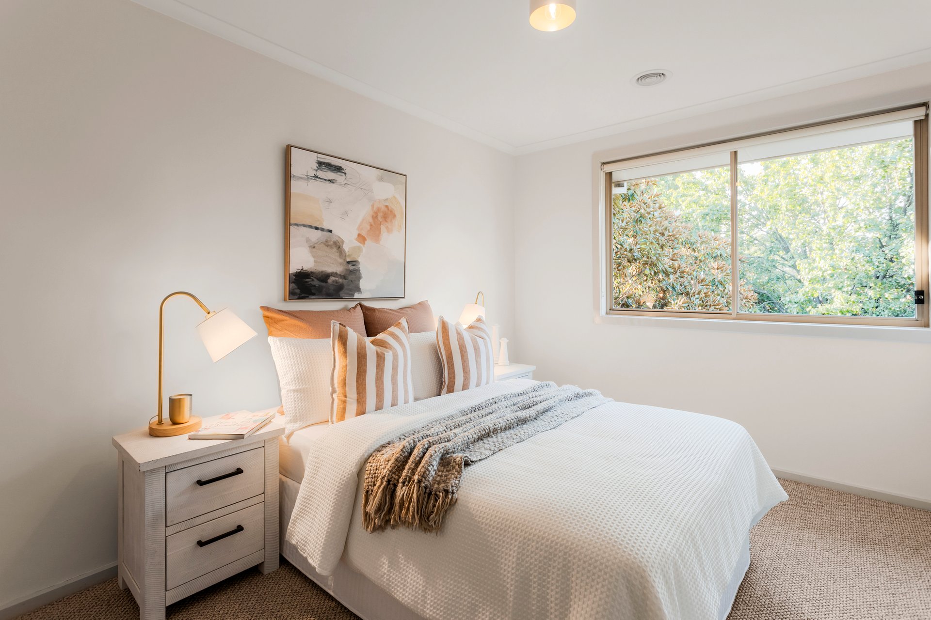 Property Gallery Thumbnail 14