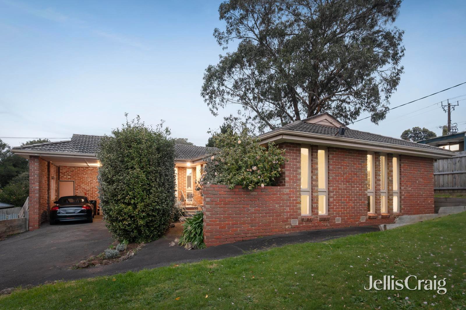 4 Arkarra Court, Mooroolbark image 1