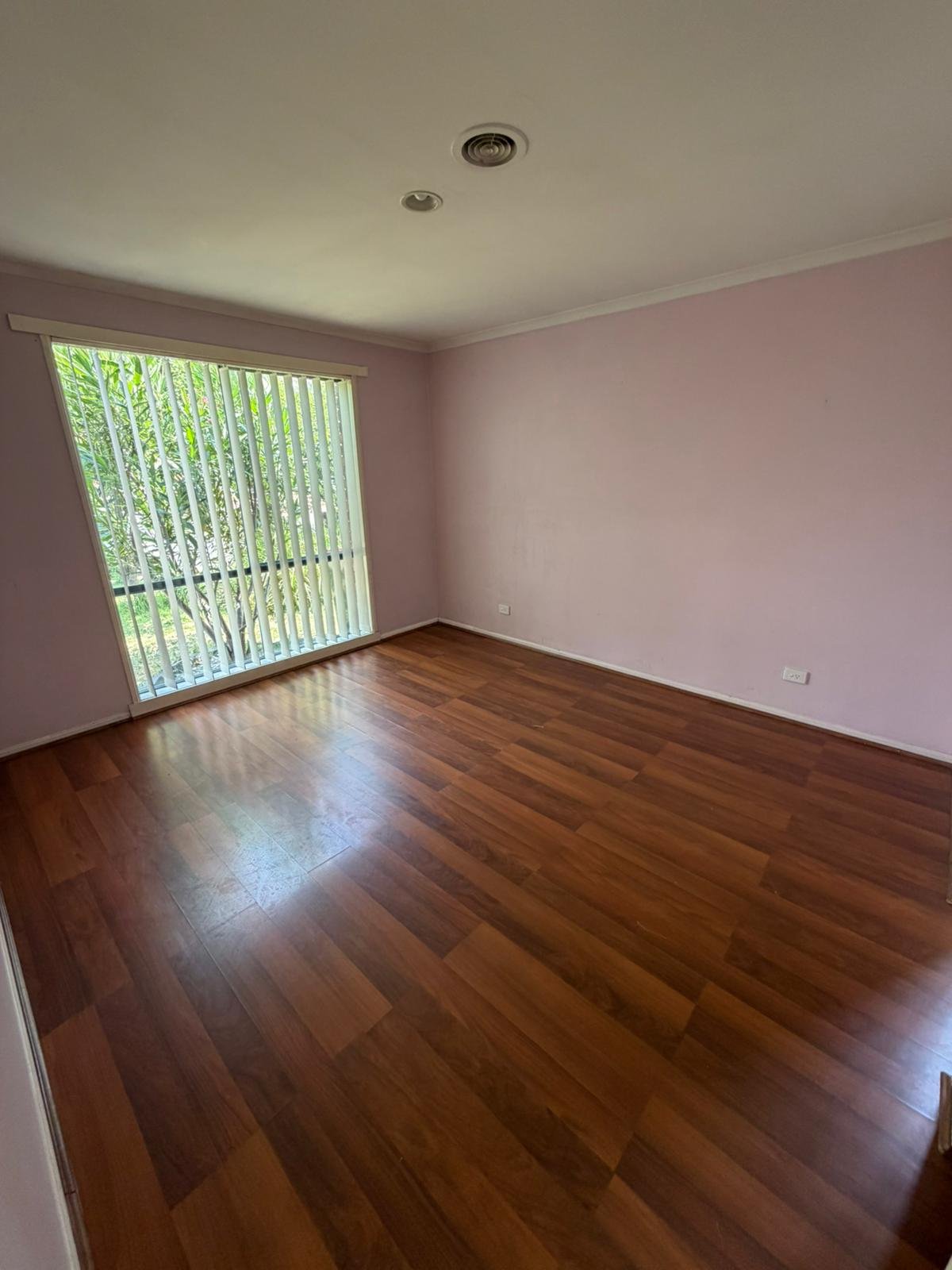 4 Armoy Close, Cranbourne&nbsp;East image 9