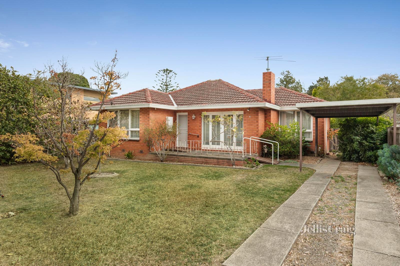 4 Armstrong Road, Heathmont image 1