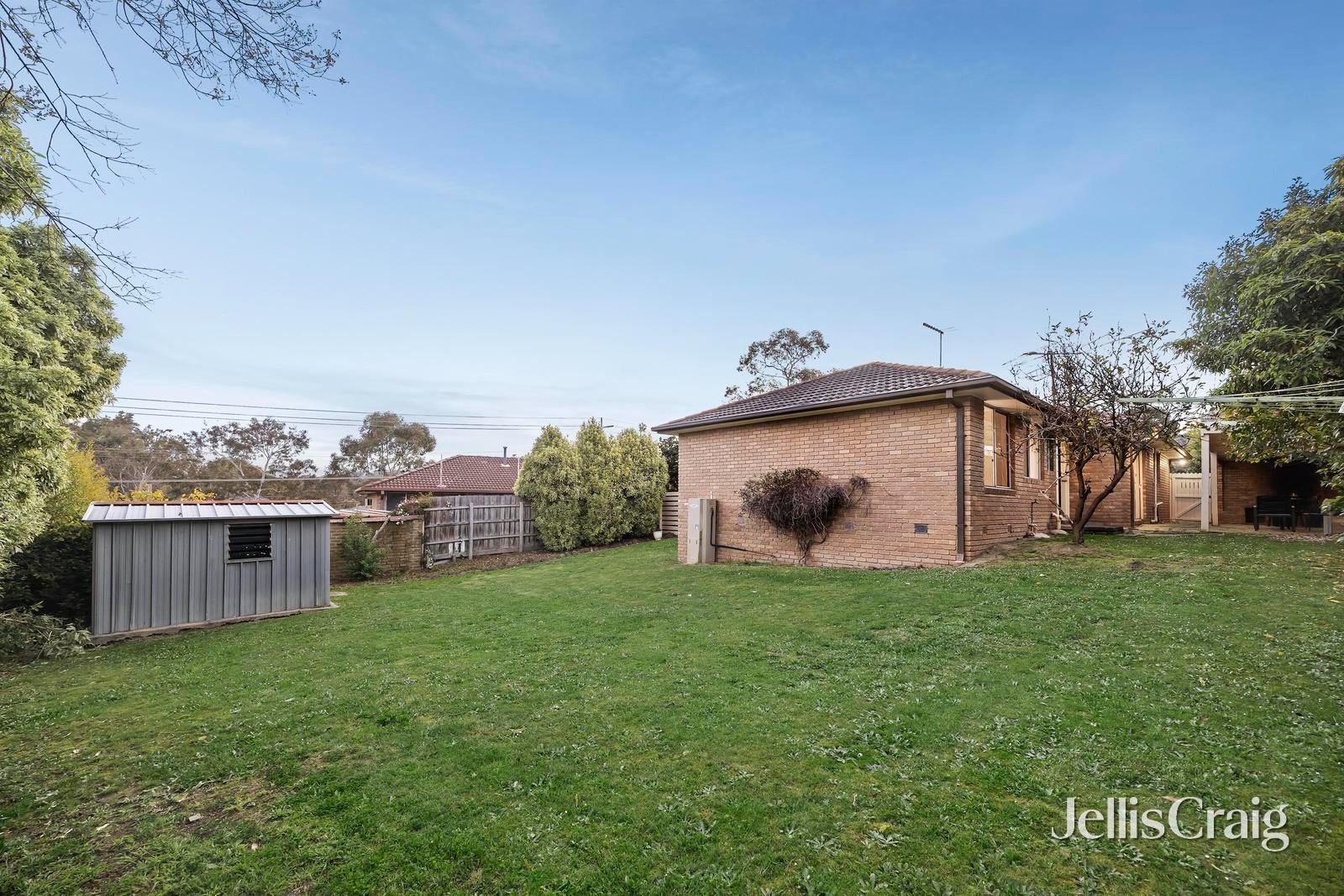4 Athelstane Drive, Ringwood North image 13