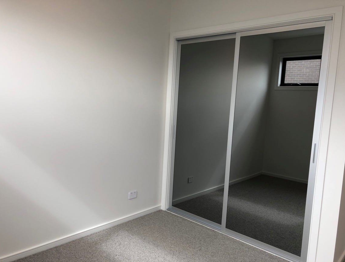 4 Auburn Walk, Burwood&nbsp;East image 5