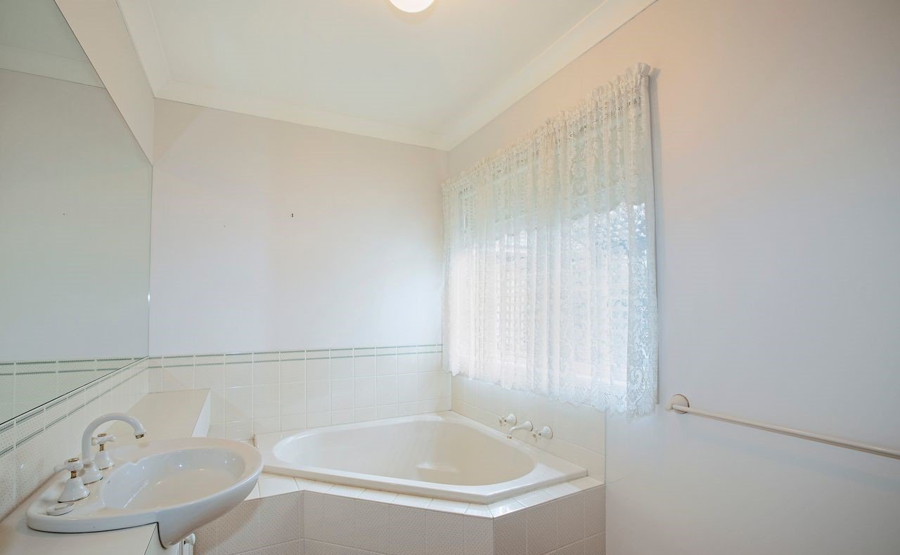 4 Augustine Drive, Highton image 5