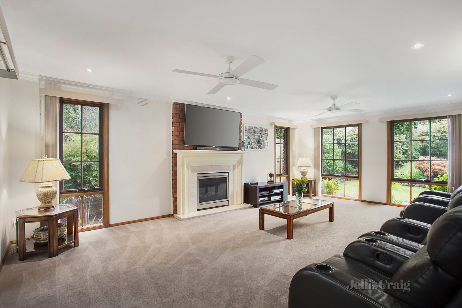 4 Austin Place, Templestowe image 4