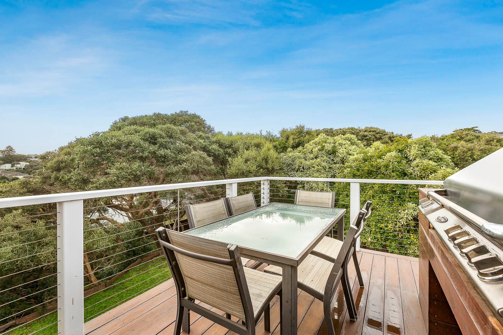 Property Gallery Thumbnail 8