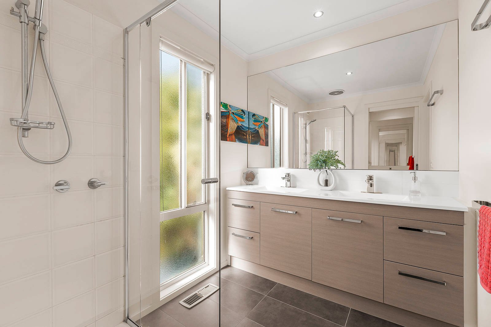 Property Gallery Thumbnail 11