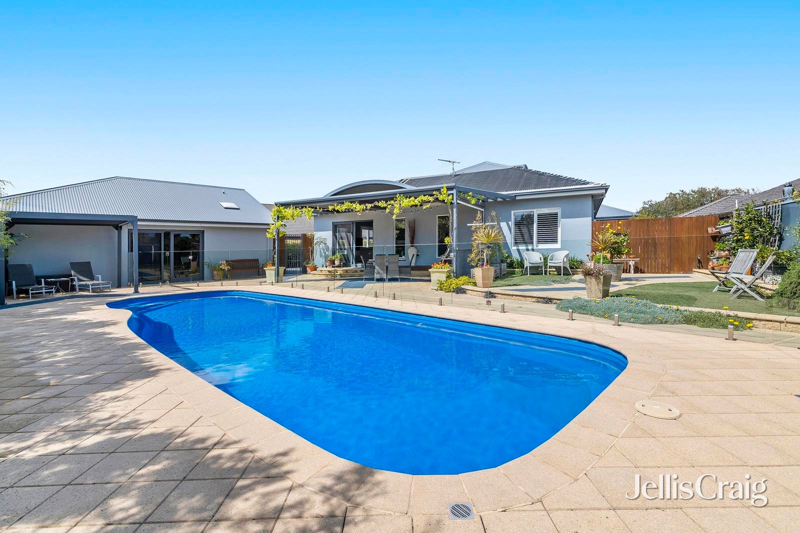 4 Bareena Court, Mornington image 18