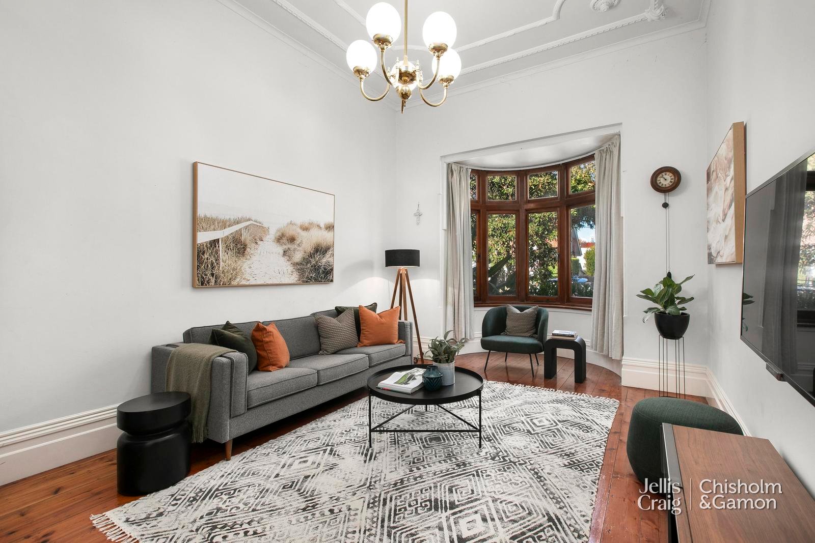 4 Beach Avenue, Elwood image 9