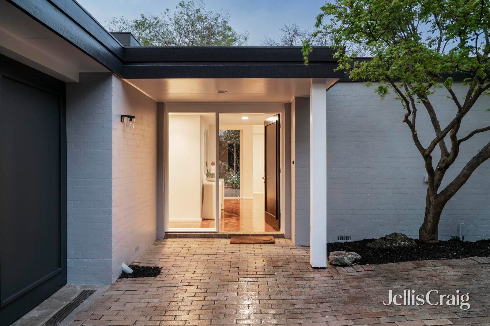 4 Beaconsfield Road, Hawthorn East image 2