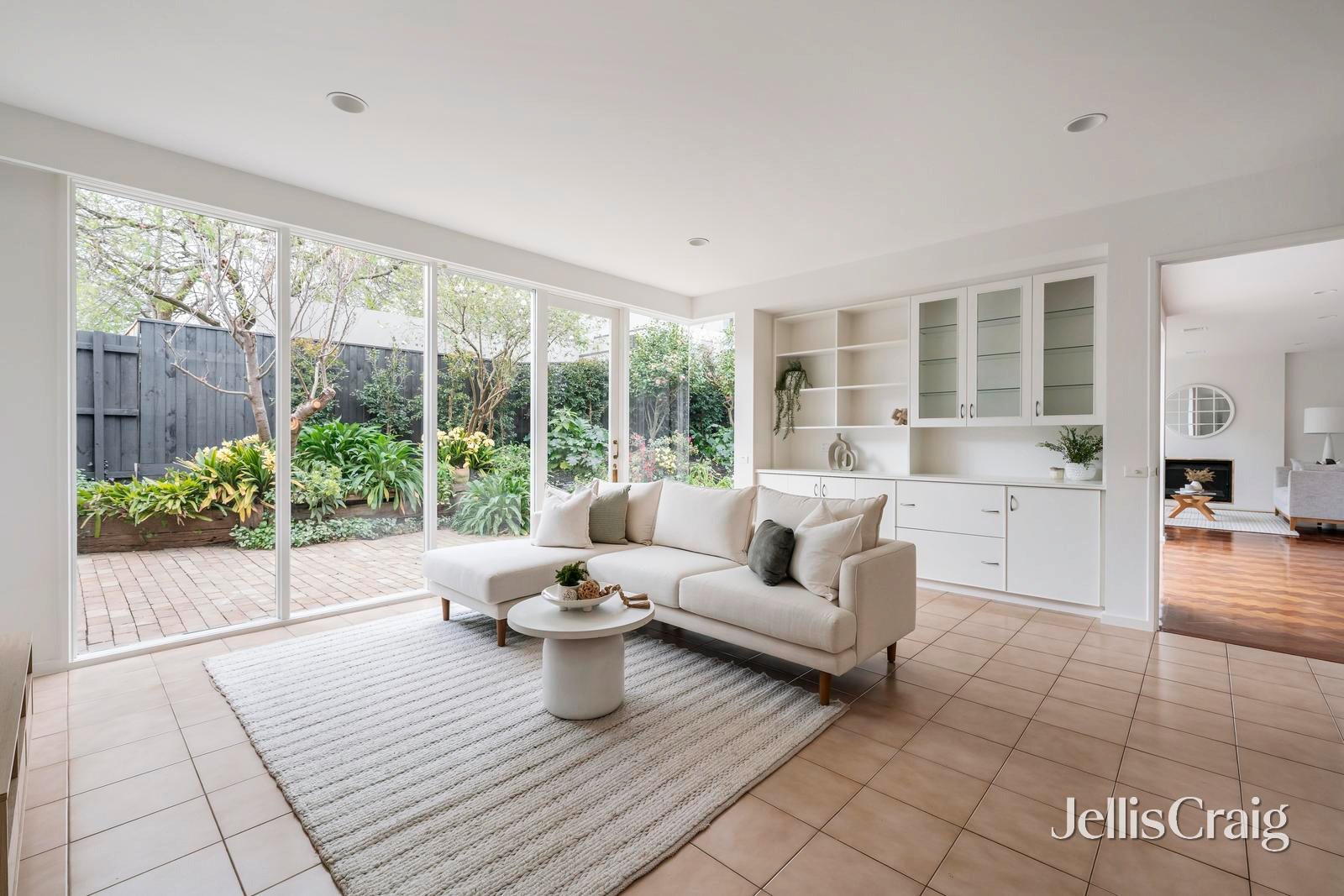 4 Beaconsfield Road, Hawthorn East image 6
