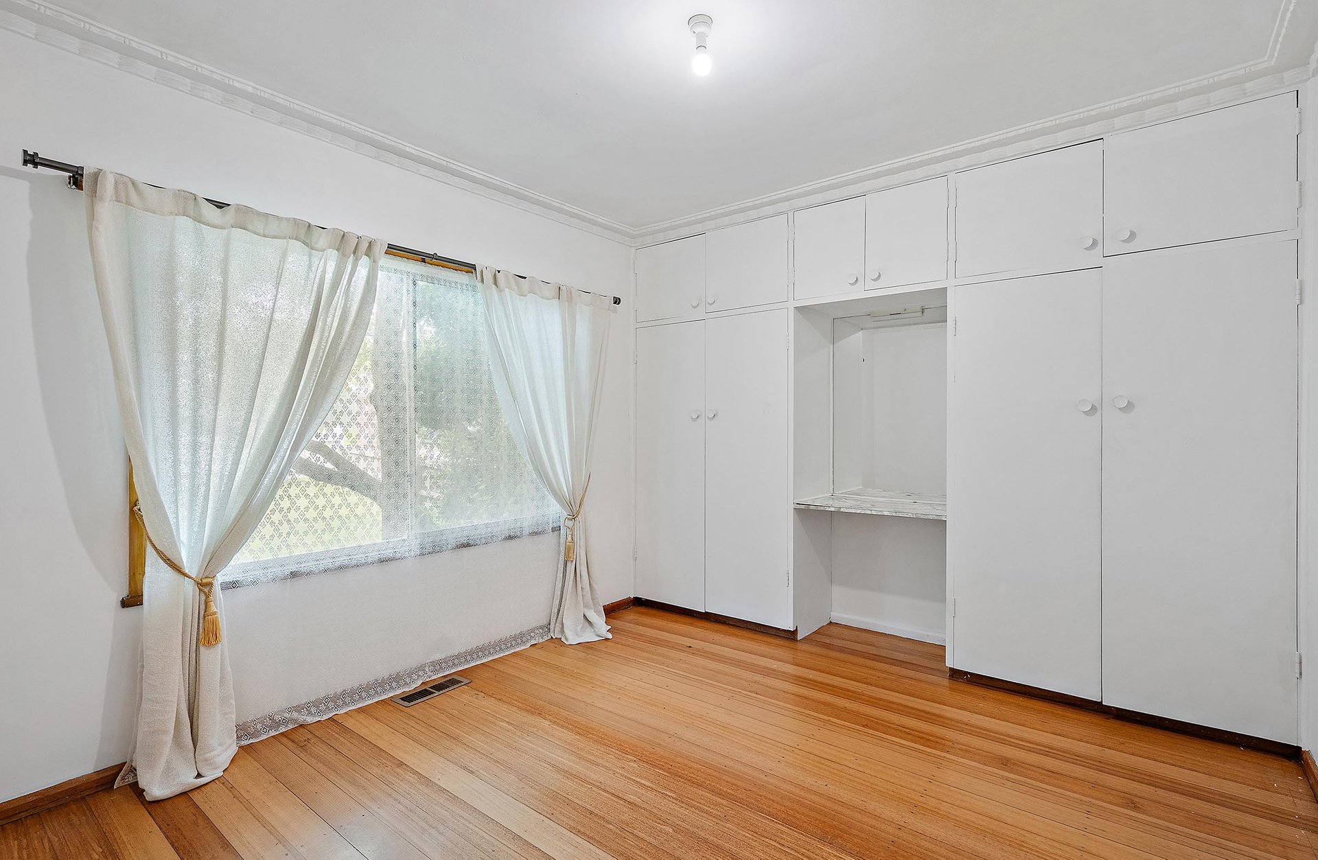 4 Beaufort Road, Croydon image 5