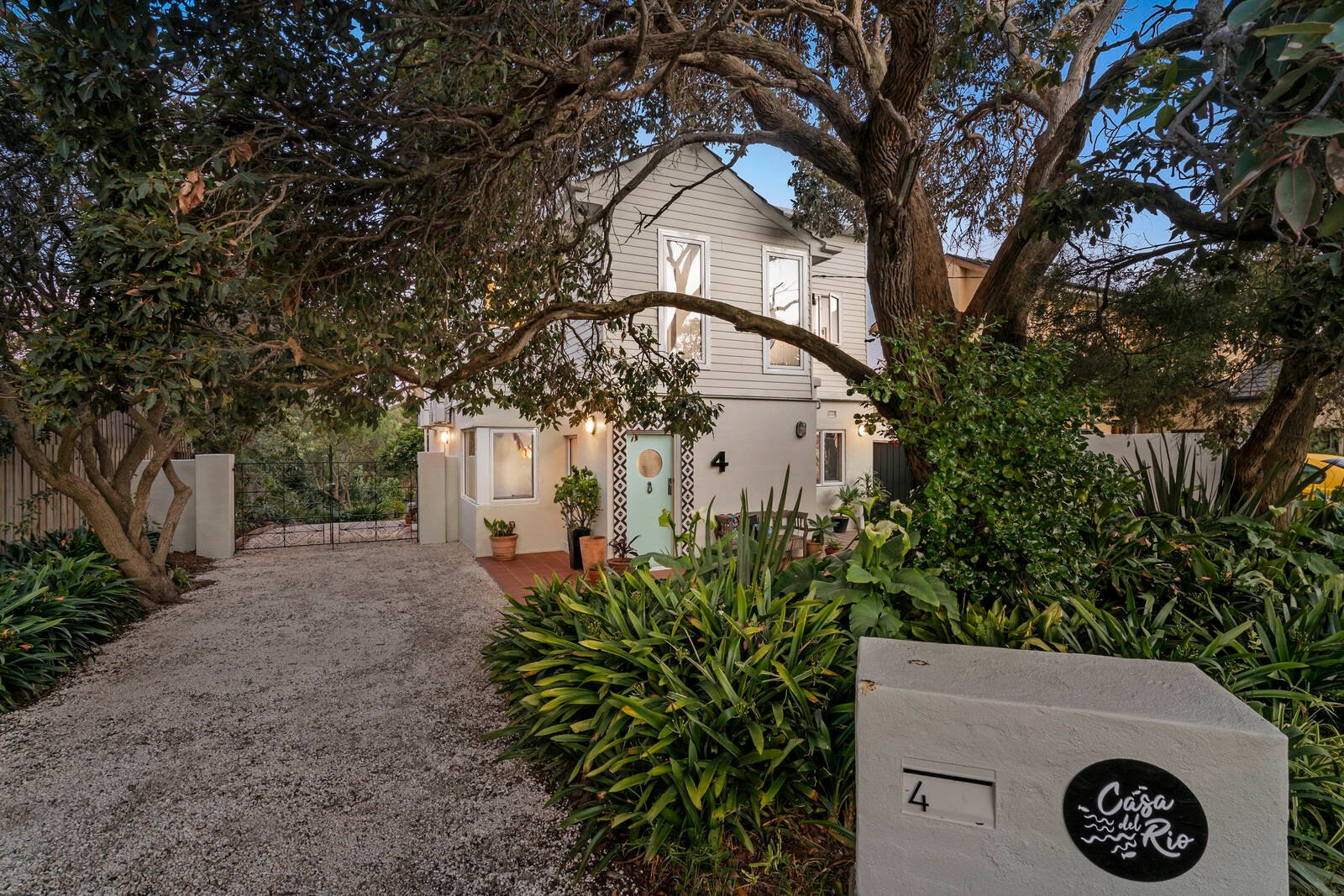 4 Beckwith Grove, Seaford, VIC 3198
