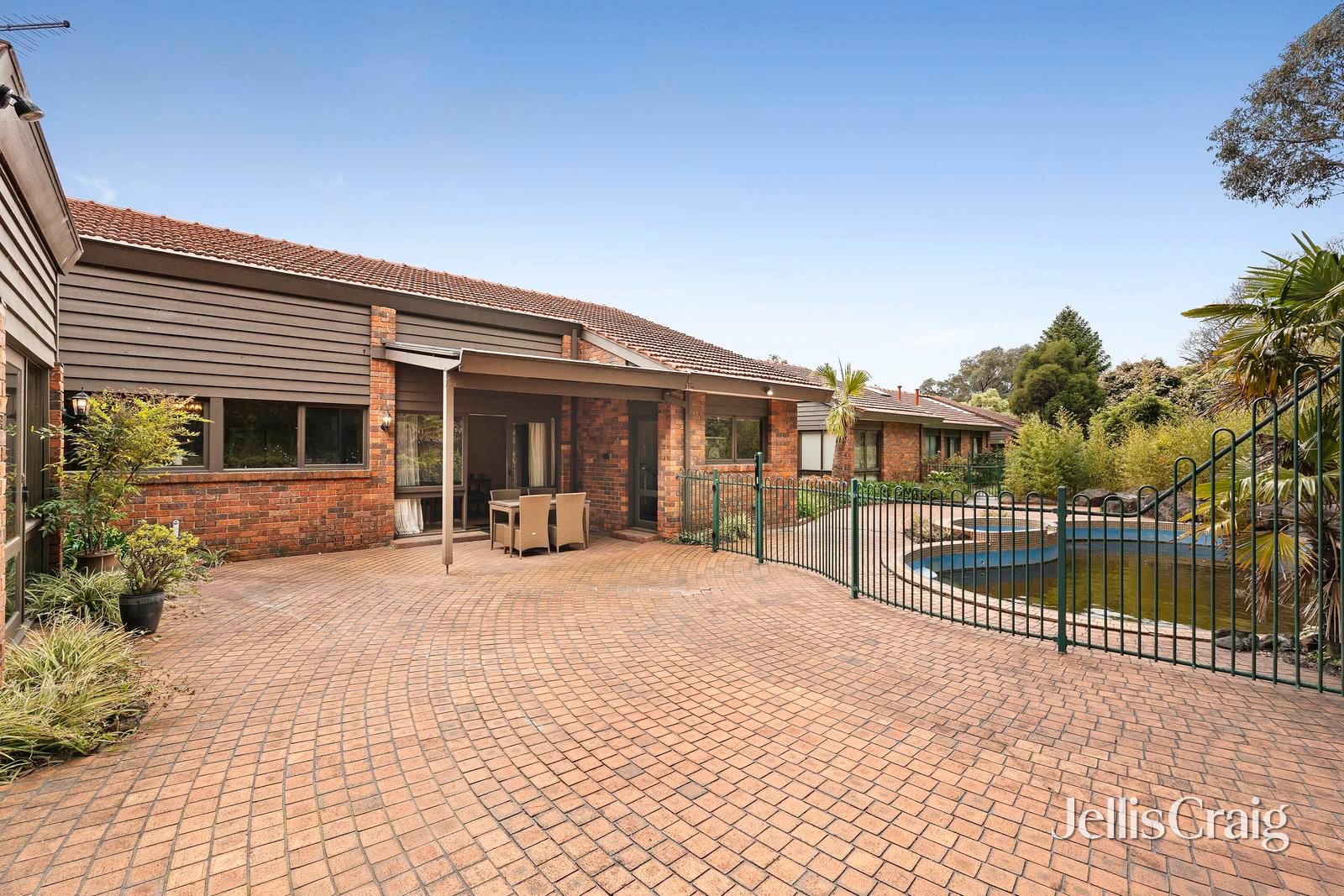 4 Berrima Road, Donvale image 9