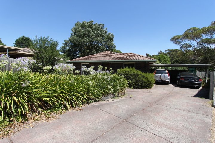 4 Berry Court, Lilydale image 1