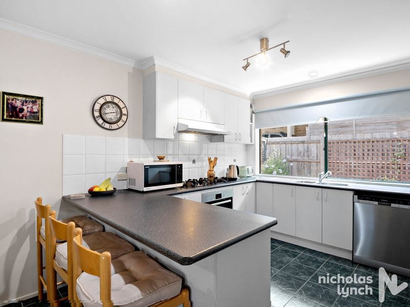 Property Gallery Thumbnail 6