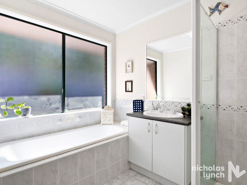 Property Gallery Thumbnail 9
