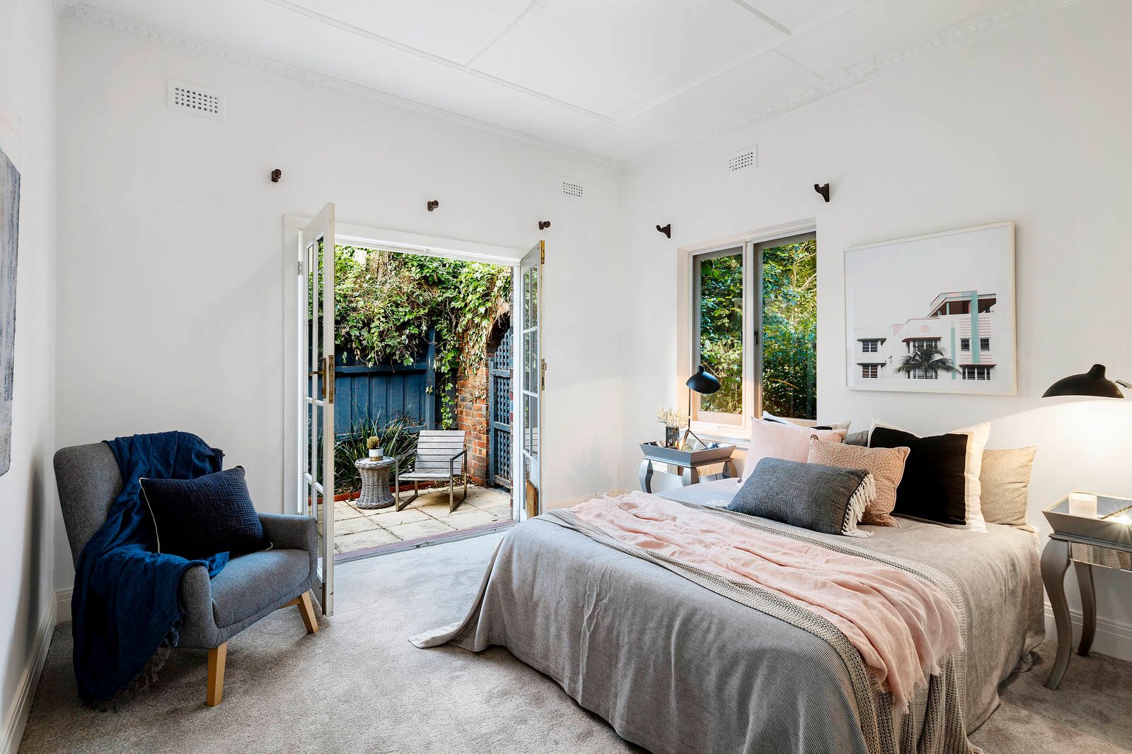 Property Gallery Thumbnail 6
