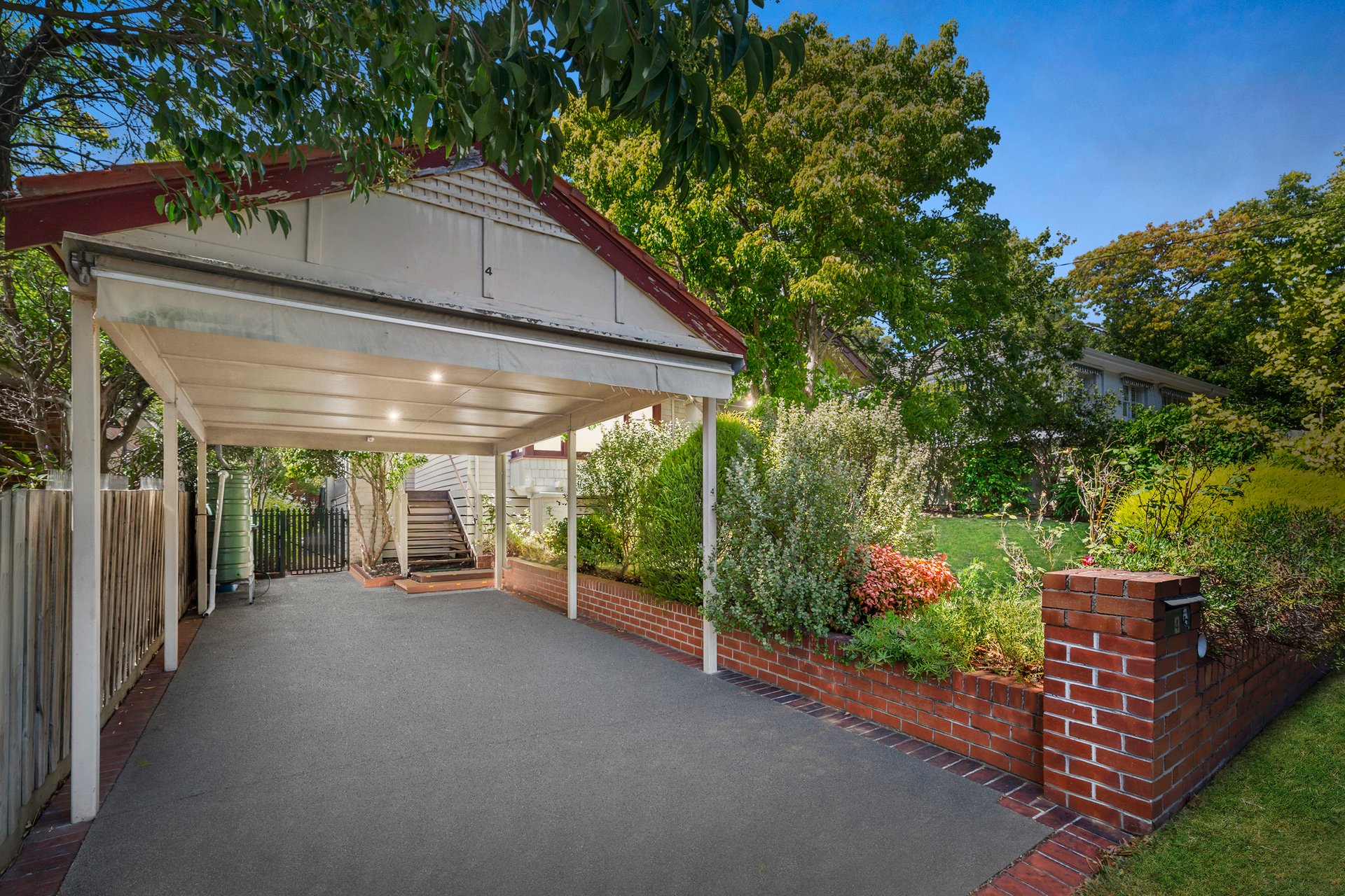 Property Gallery - Main Image
