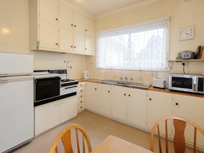 4 Birkby Street, Box Hill North image 2