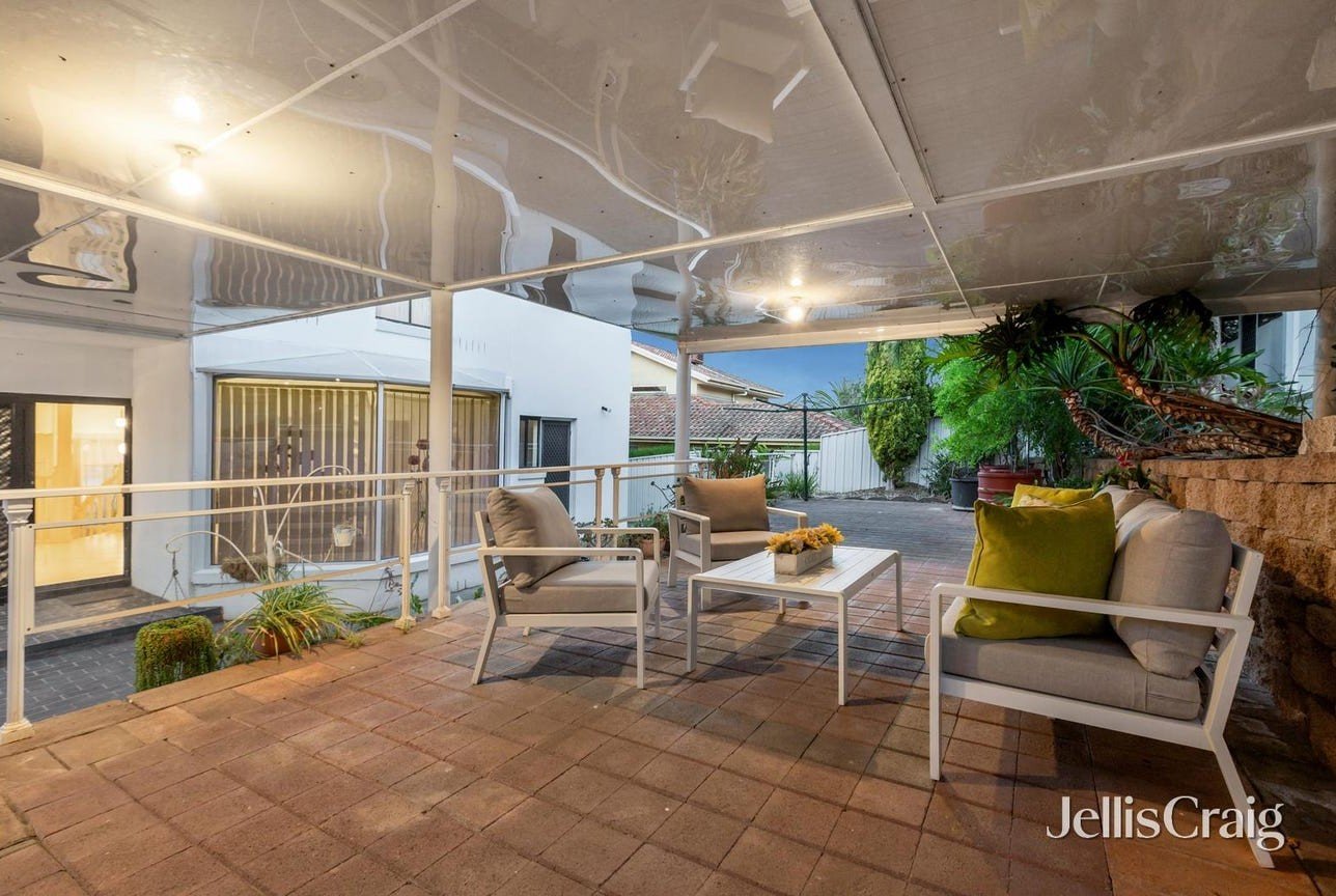 4 Blackbird Rise, Avondale&nbsp;Heights image 15