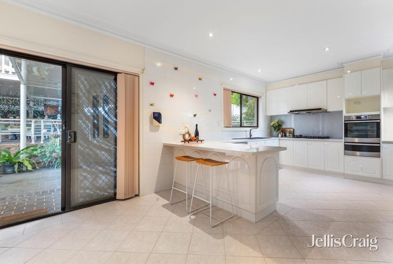 4 Blackbird Rise, Avondale&nbsp;Heights image 3