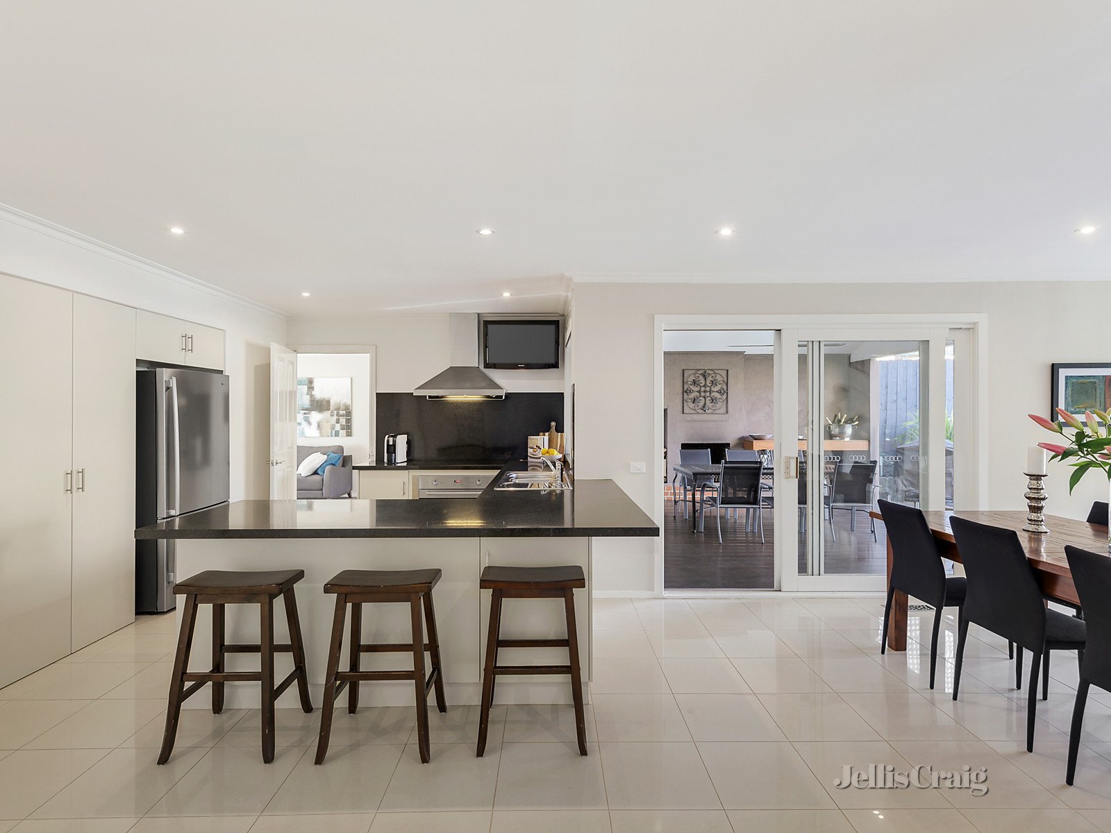 4 Blake Street, Caulfield image 5