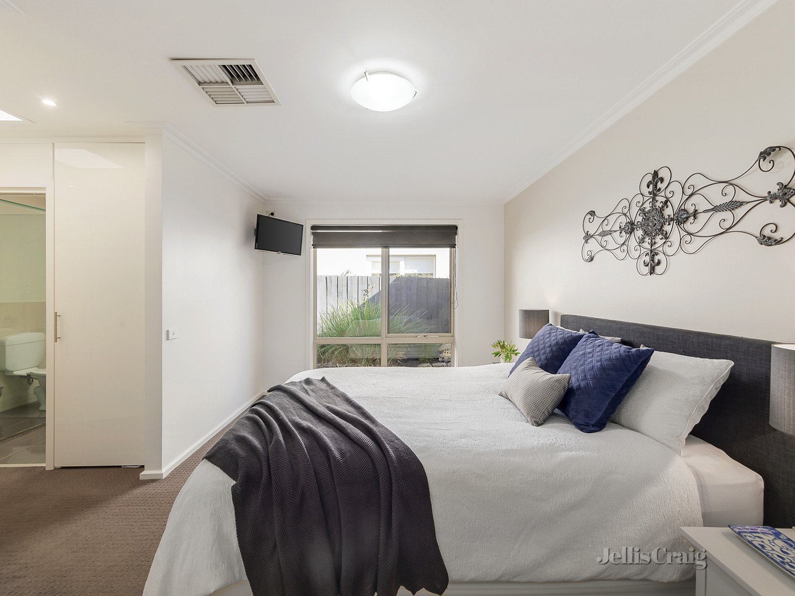 4 Blake Street, Caulfield image 7