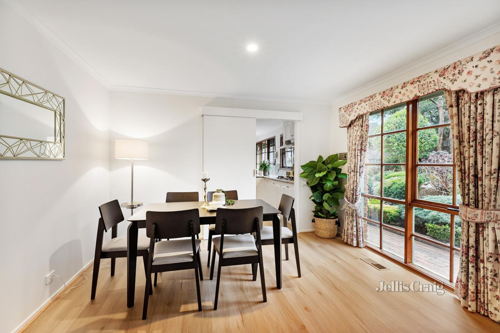 4 Blatch Court, Forest Hill image 3