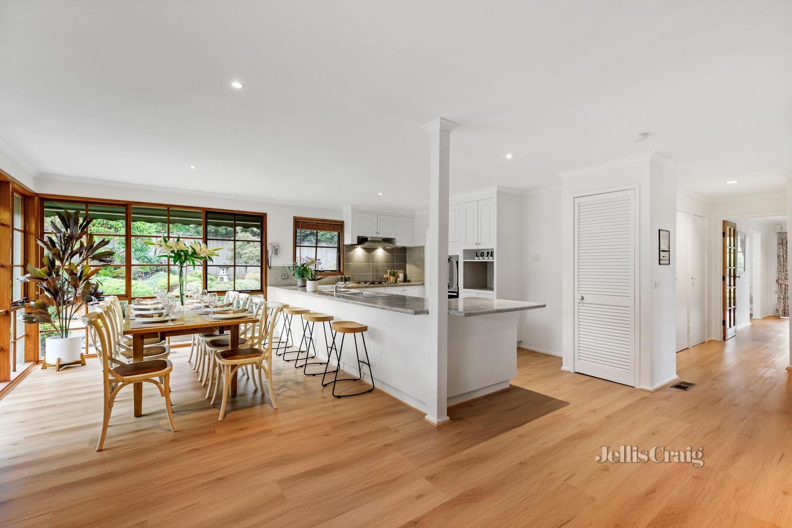 4 Blatch Court, Forest Hill image 5