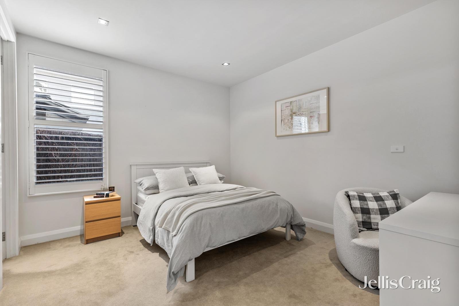 4 Blenheim Avenue, Mont Albert image 13