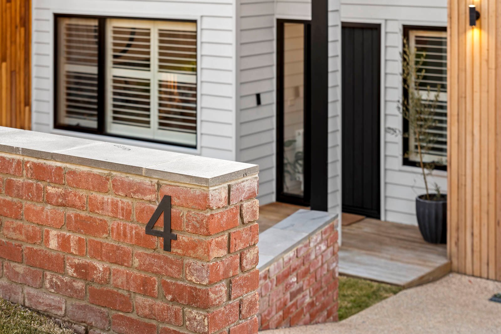 Property Gallery Thumbnail 24