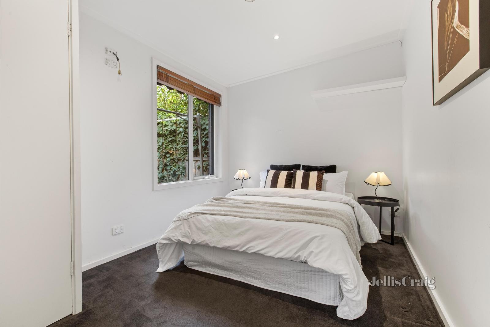 4 Bond Street, Mount Waverley image 10