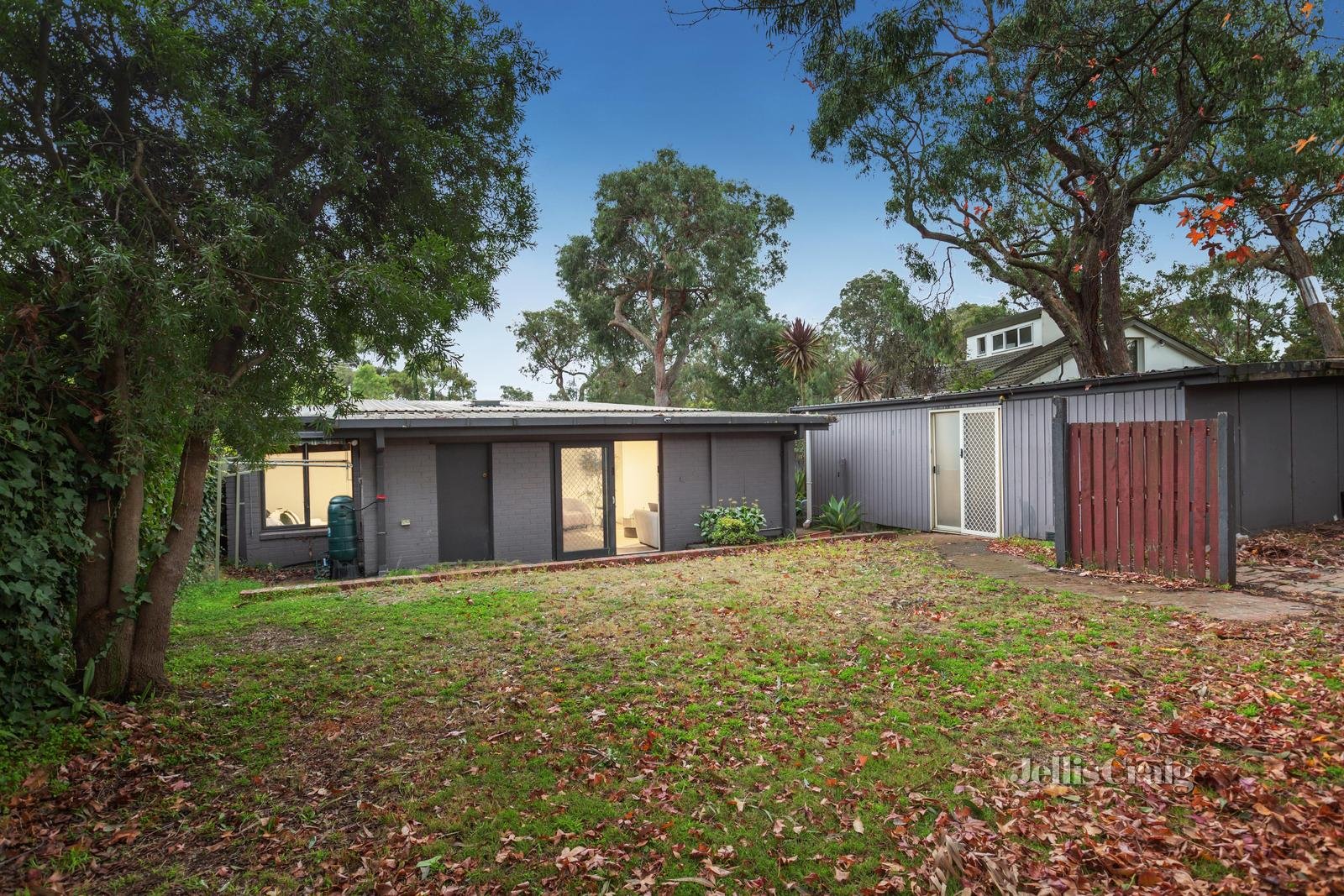 4 Bond Street, Mount Waverley image 12