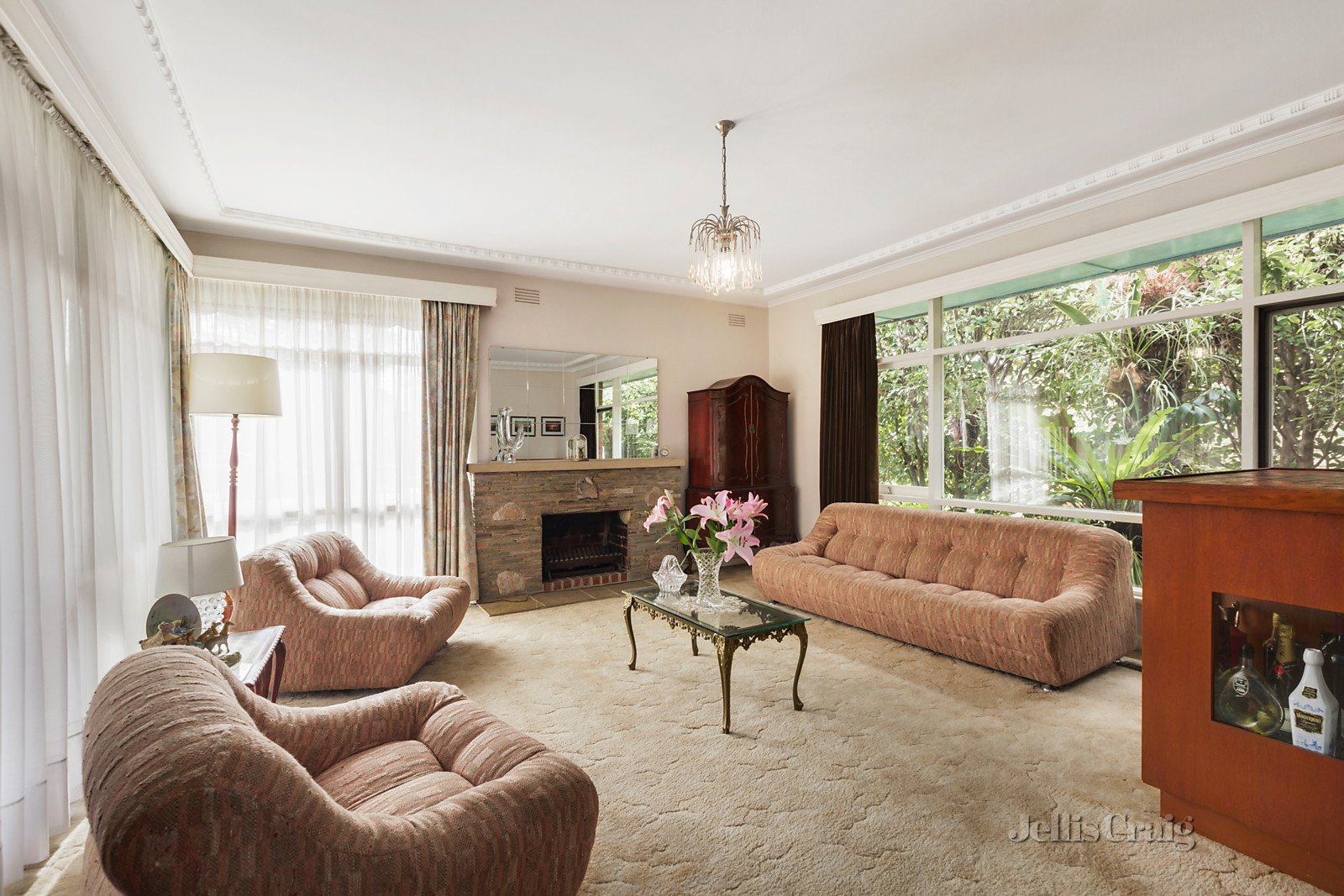 4 Botanic Drive, Glen Waverley image 2
