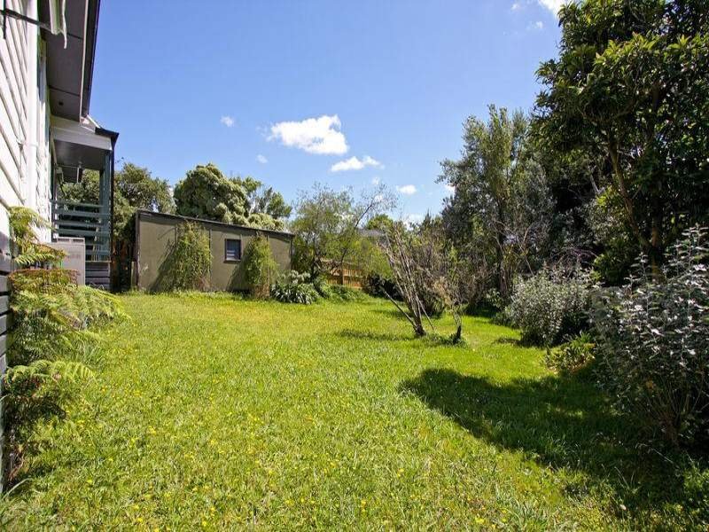 4 Box Hill Crescent, Mont Albert North image 5