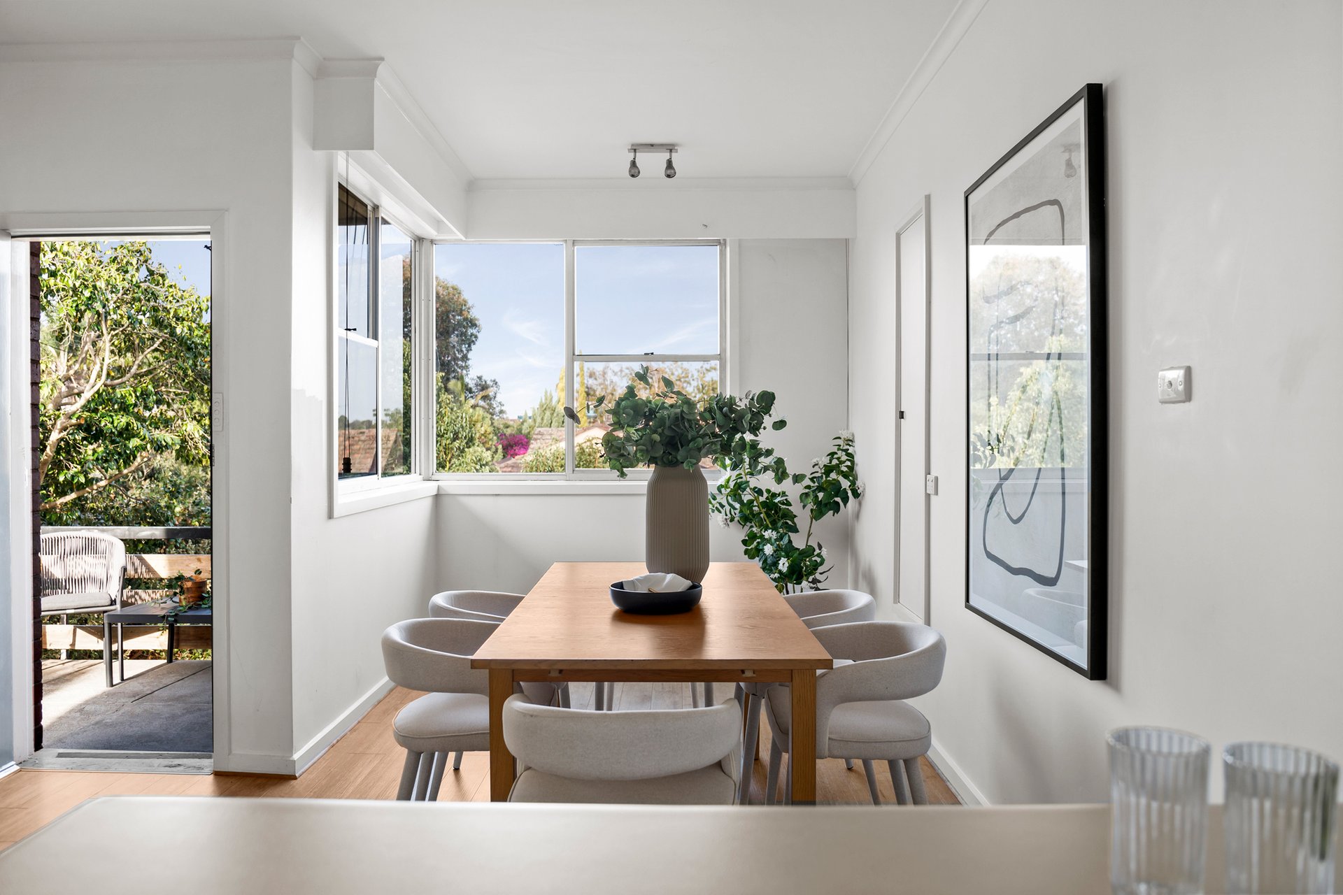 Property Gallery Thumbnail 6