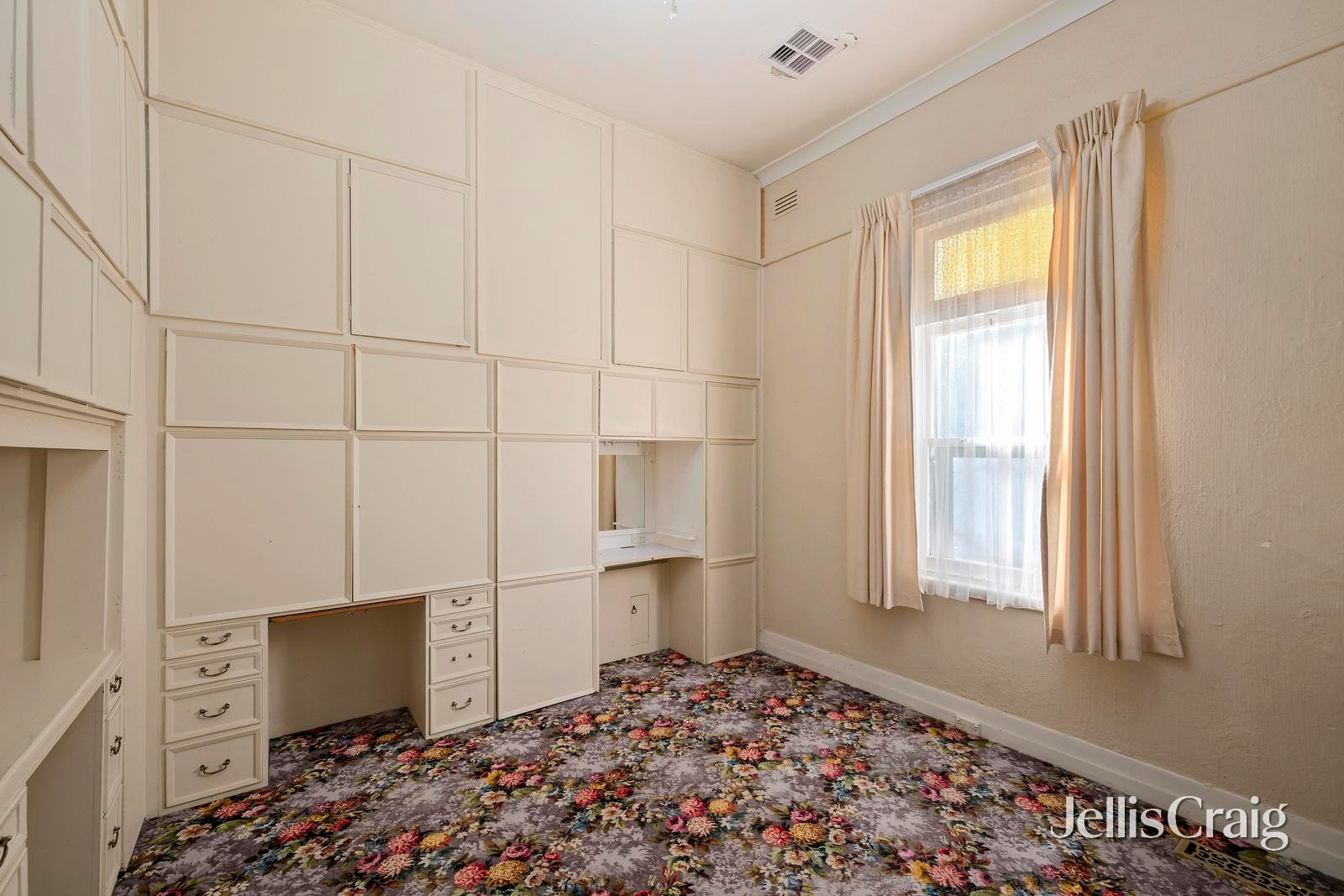 4 Bradman Avenue, Mount&nbsp;Evelyn image 10