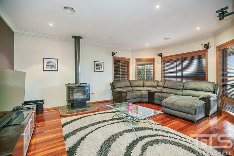 4 Bramshaw Crescent, Hillside image 7