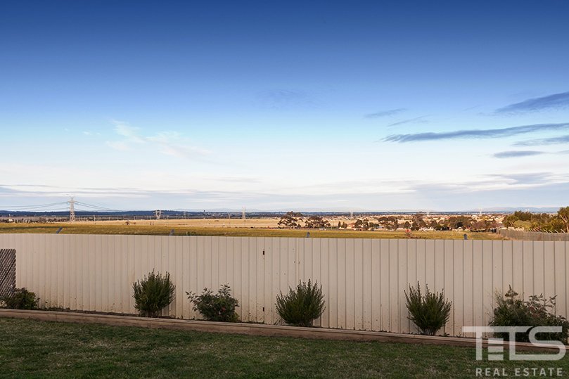 4 Bramshaw Crescent, Hillside image 12