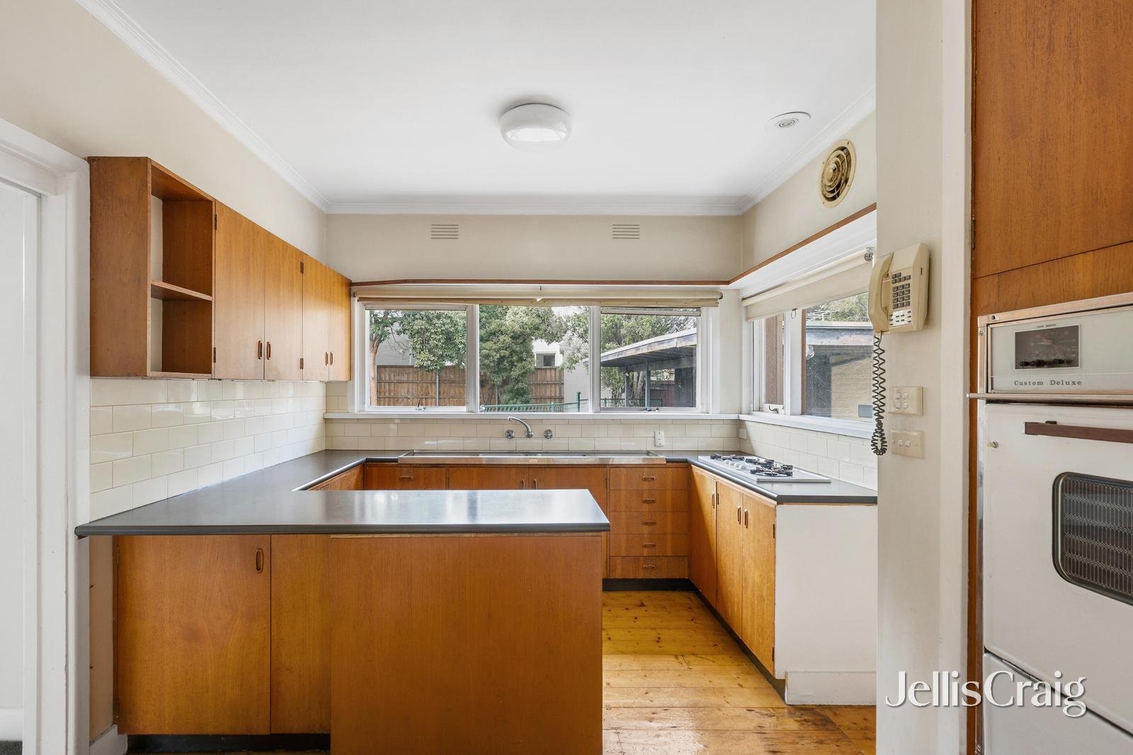 4 Brennan Street, Mckinnon image 4