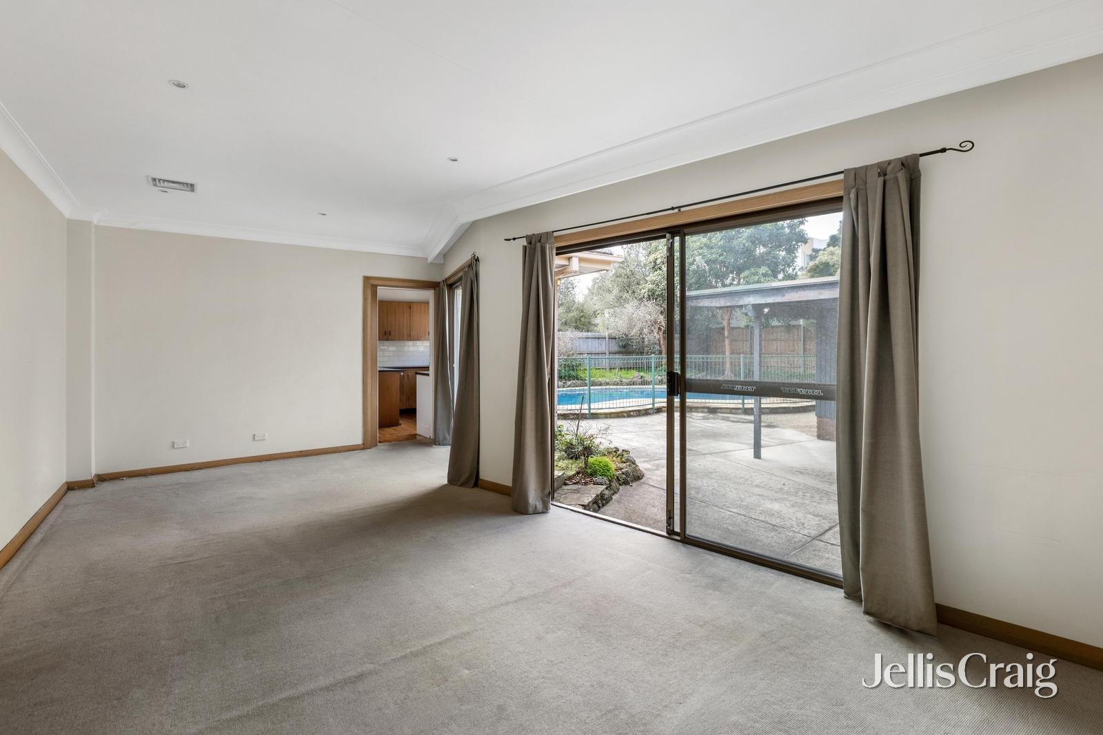 4 Brennan Street, Mckinnon image 6