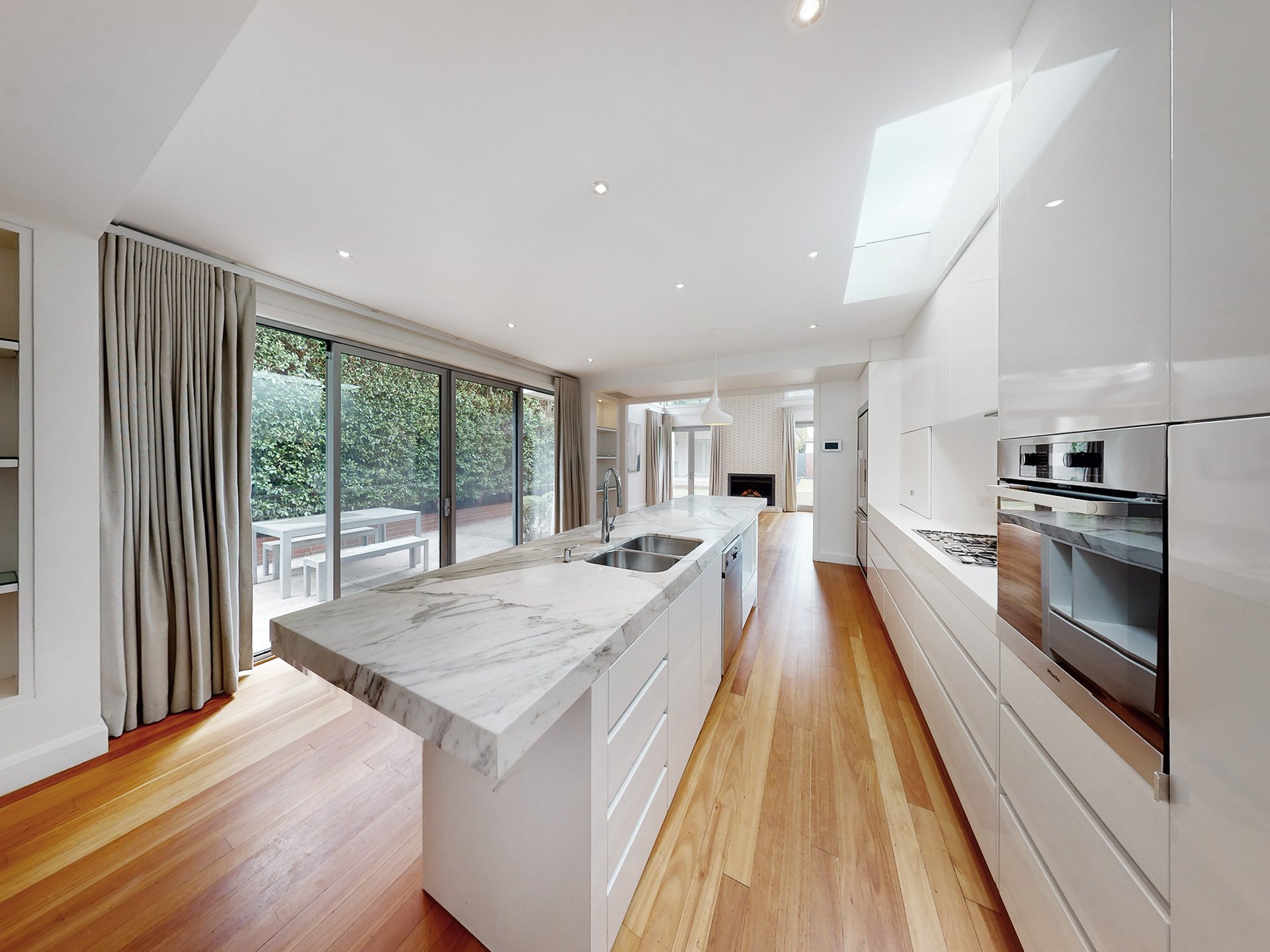 4 Brewster Street, Essendon image 1