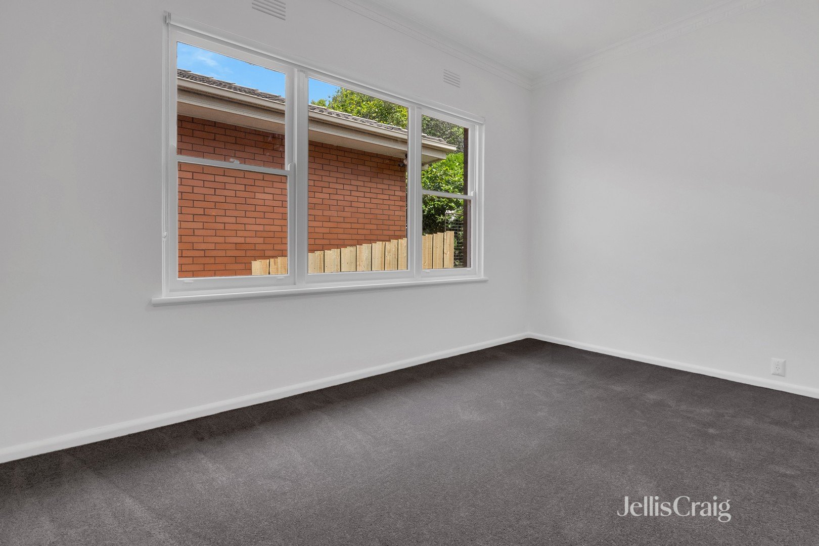 4 Brisbane Street, Strathmore image 7