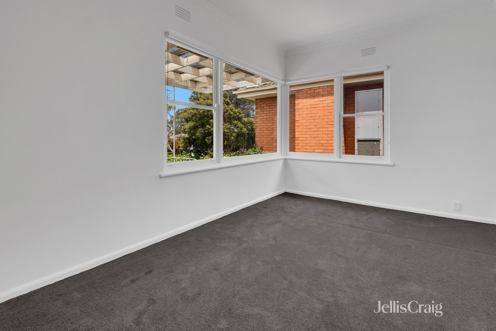 4 Brisbane Street, Strathmore image 6