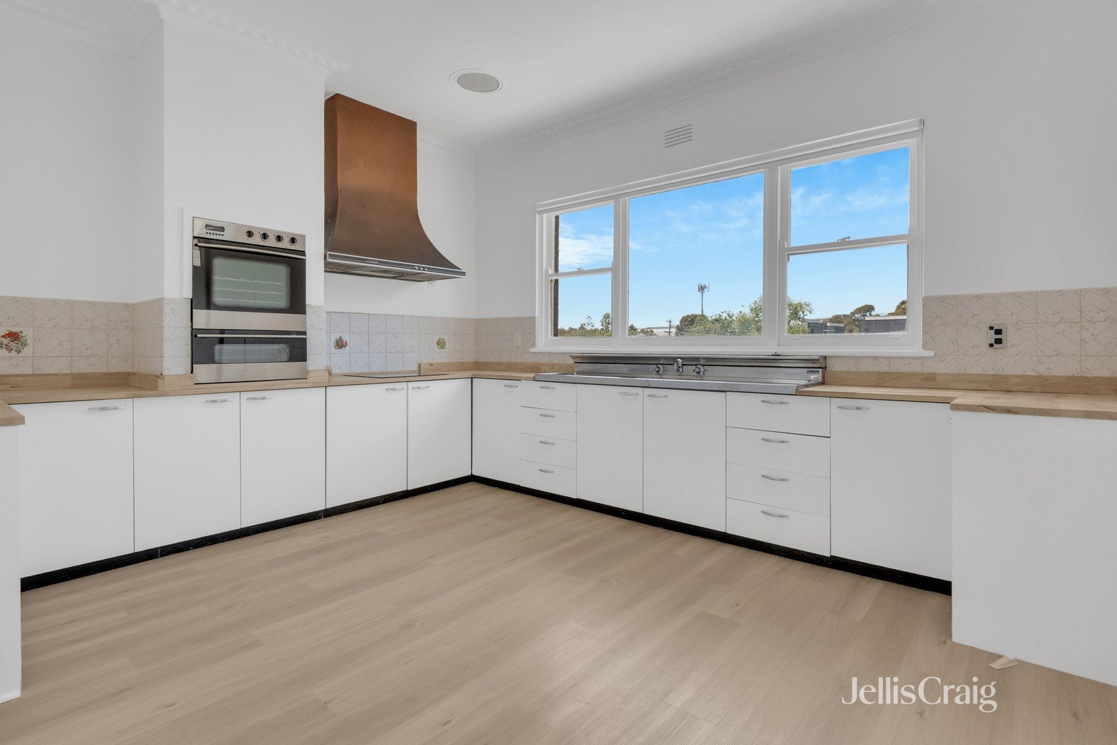 4 Brisbane Street, Strathmore image 3