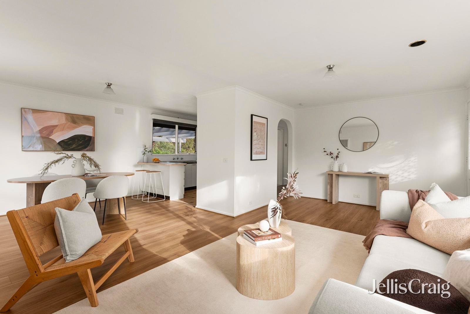4 Bryan Court, Eltham image 2