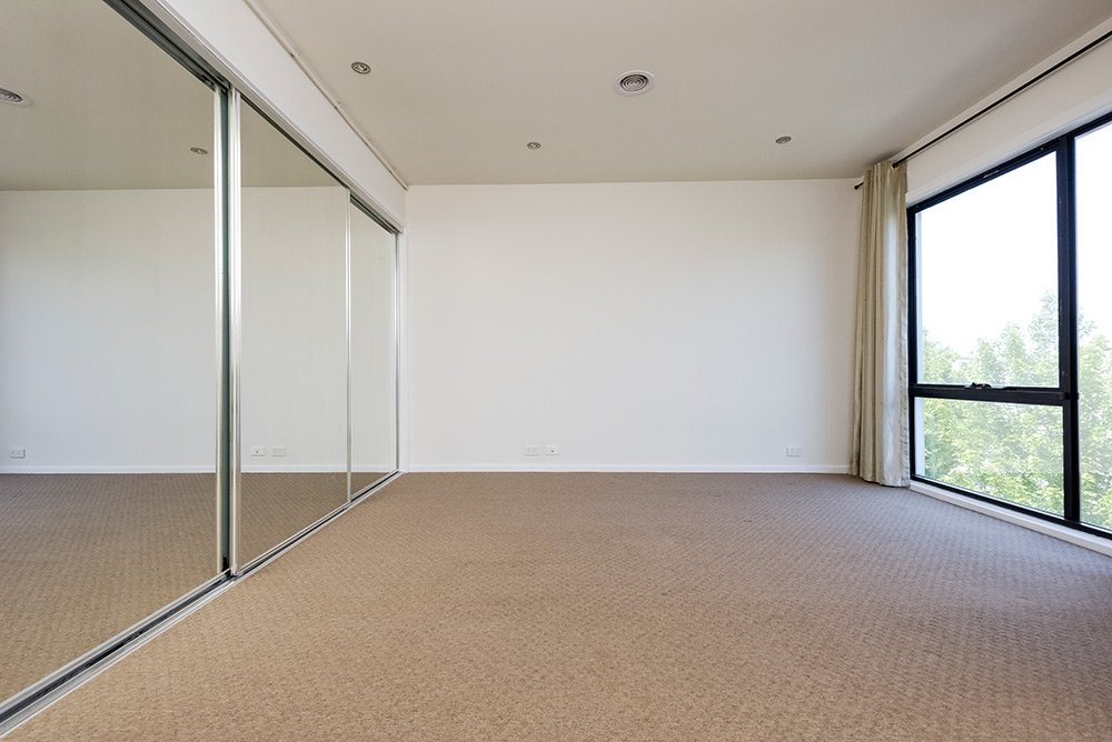 Property Gallery Thumbnail 4