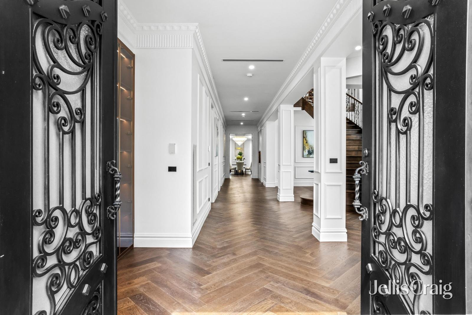 4 Capital Avenue, Glen&nbsp;Waverley image 3