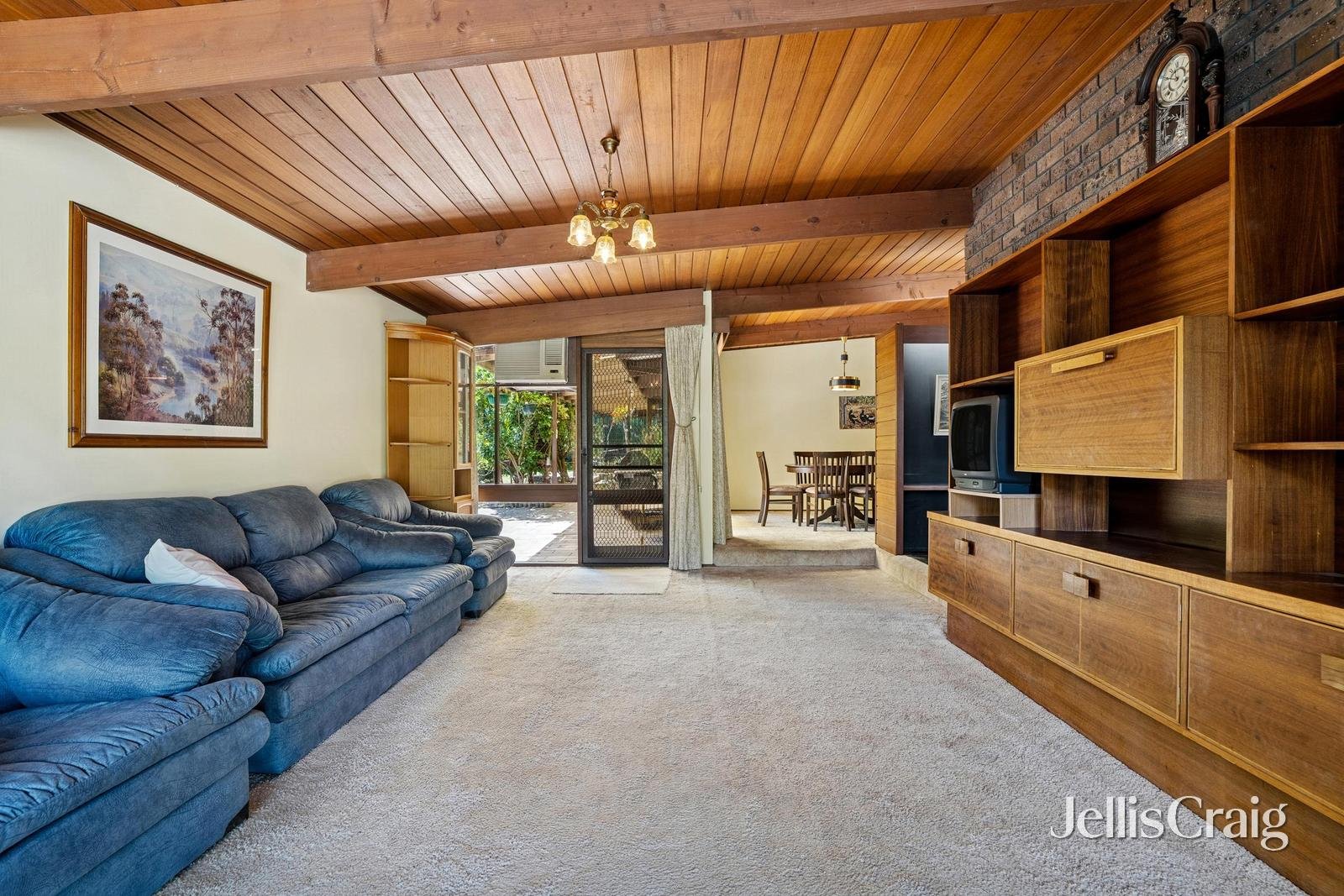 4 Caringal Avenue, Doncaster image 2